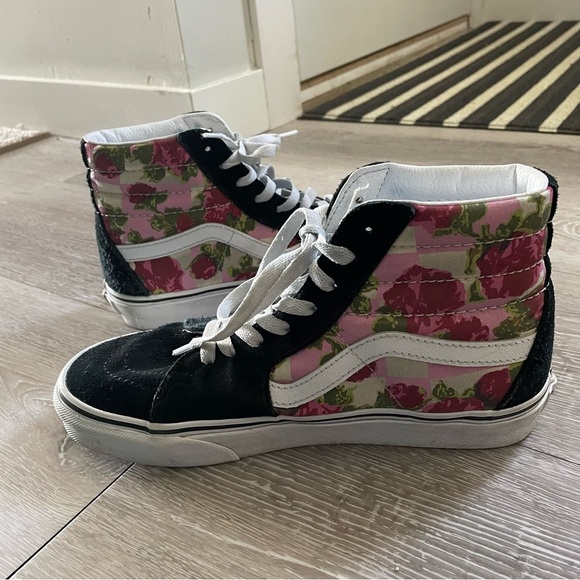 Vans Sk8-Hi Romantic Floral High Top Skate Sneaker Genuine Suede Womens Size 8 - Picture 1 of 11